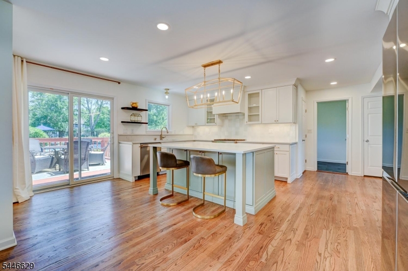 110 Hill Top Ln
