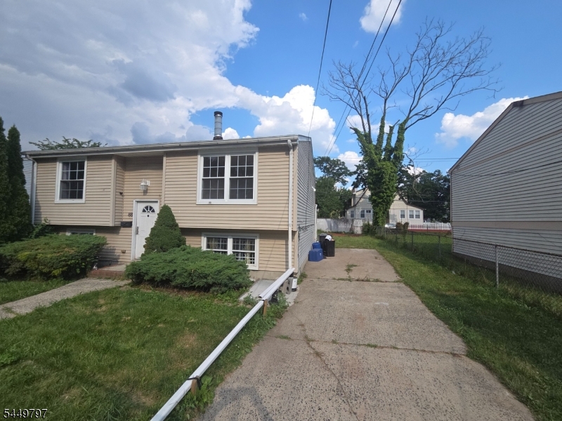 88 Halstead ST