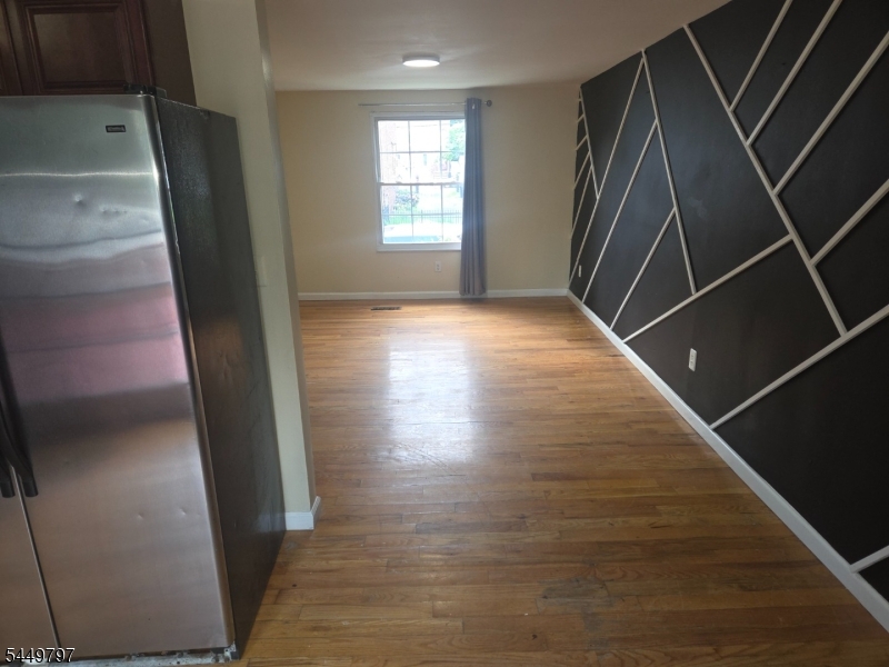 88 Halstead ST