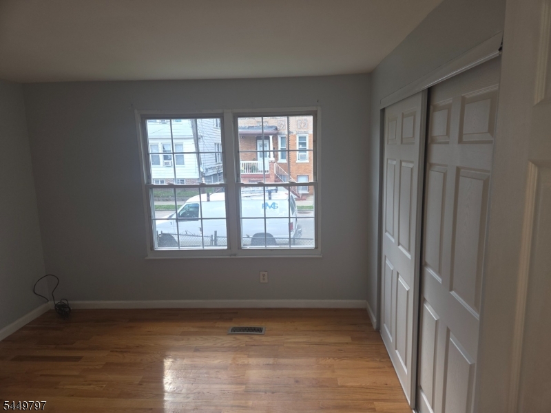 88 Halstead ST