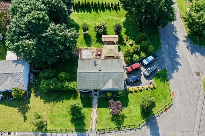 2 Washington Rd