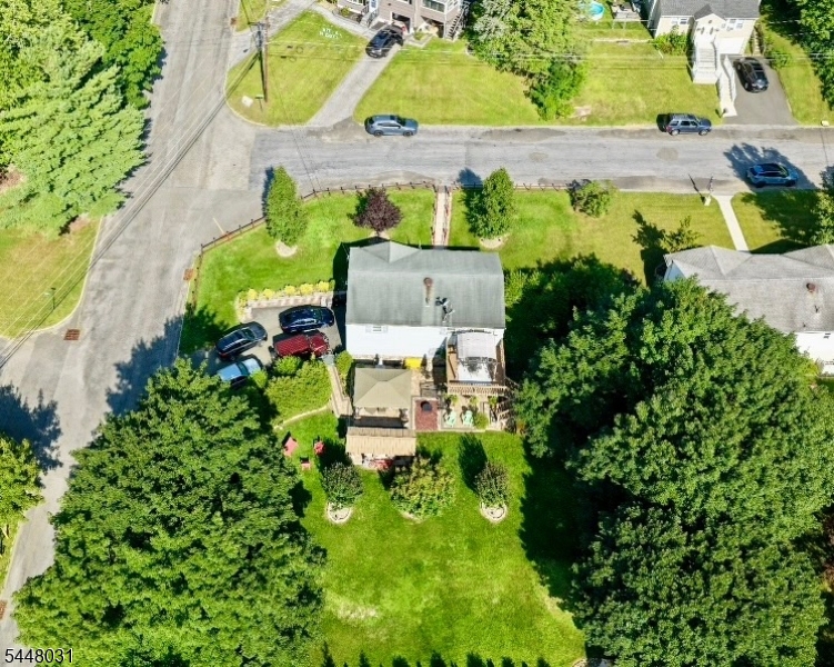 2 Washington Rd