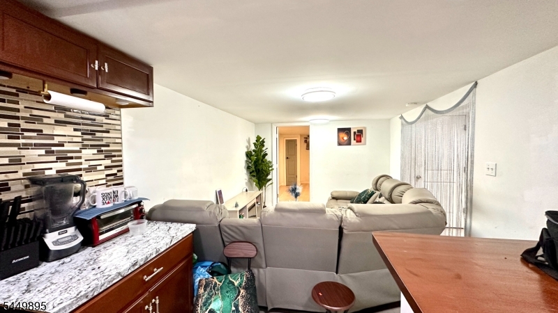 72 Valley View Rd