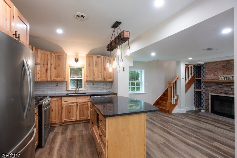 365 Bonnie Burn Rd
