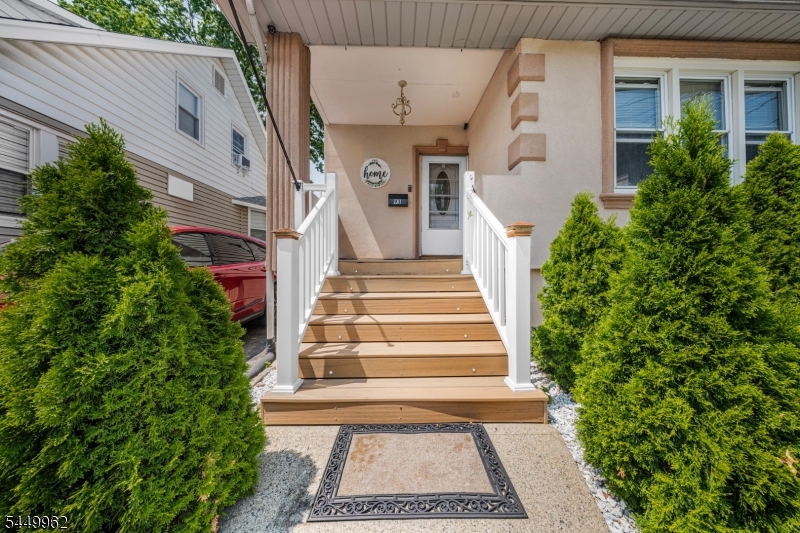 93 N 15Th St