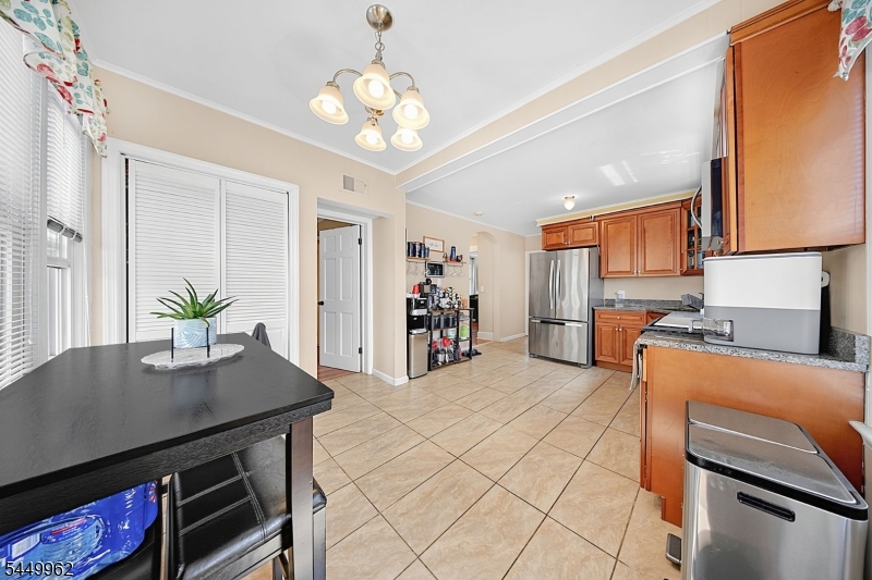 93 N 15Th St