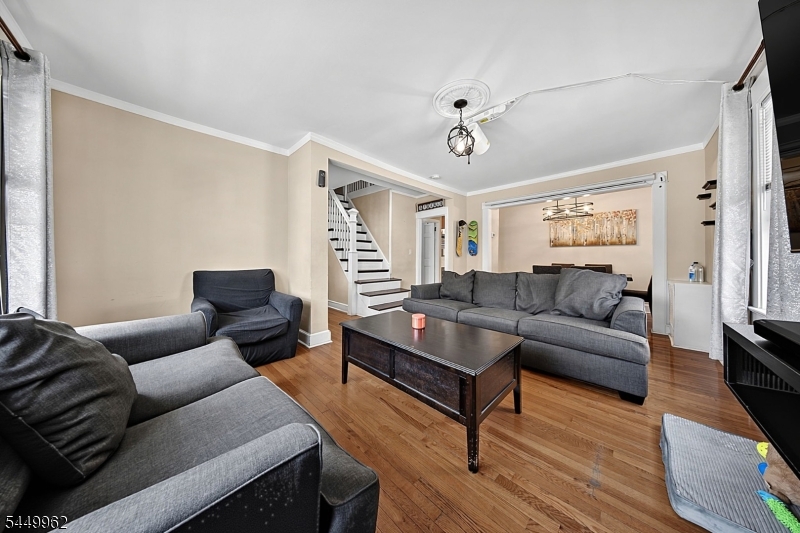 93 N 15Th St