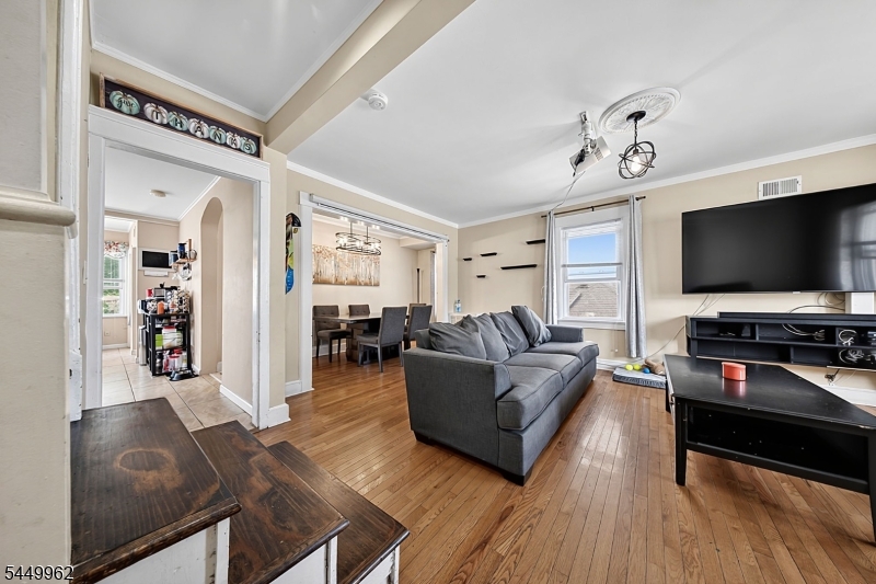 93 N 15Th St