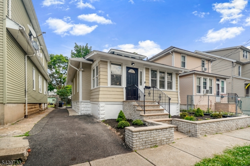 88 Franklin Ter