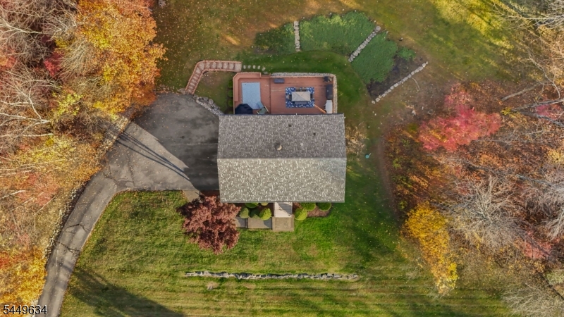 55 Woodland Rd