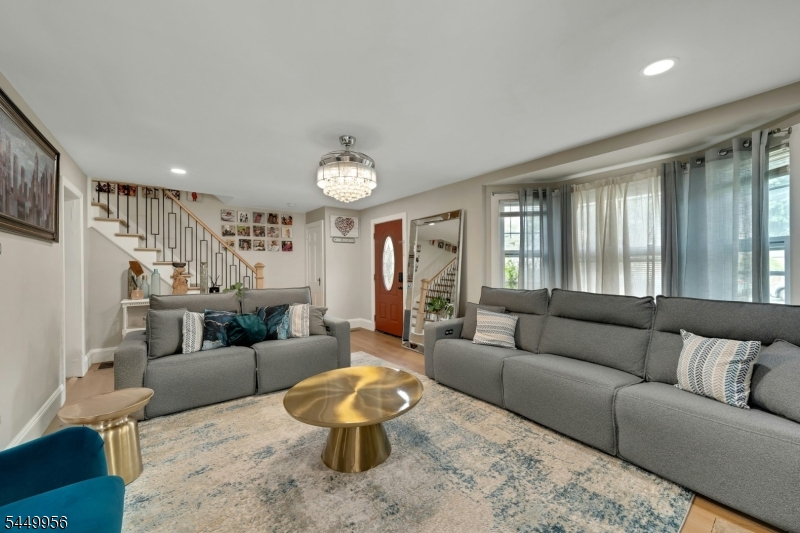 13 Dogwood Road