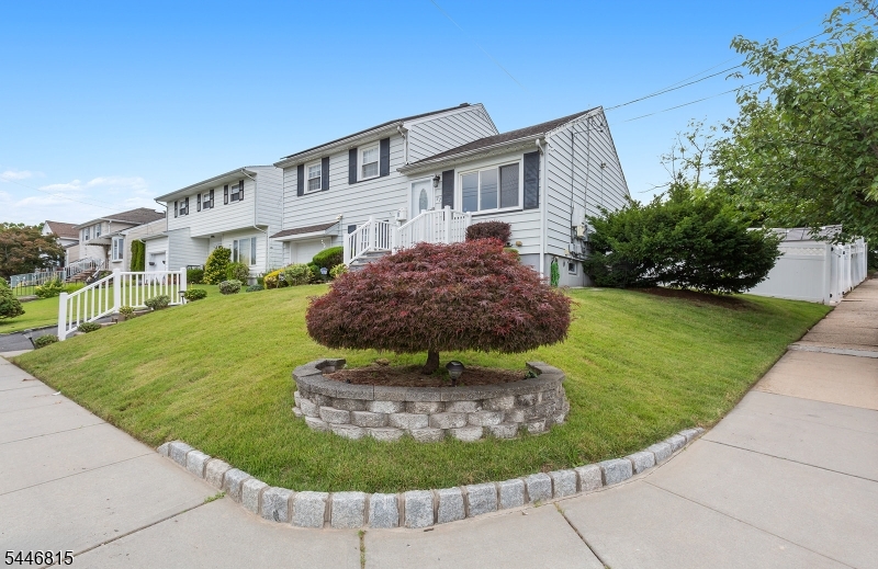 77 Bernice Rd