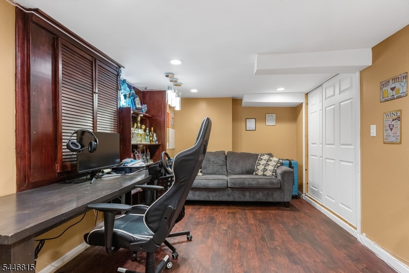 77 Bernice Rd