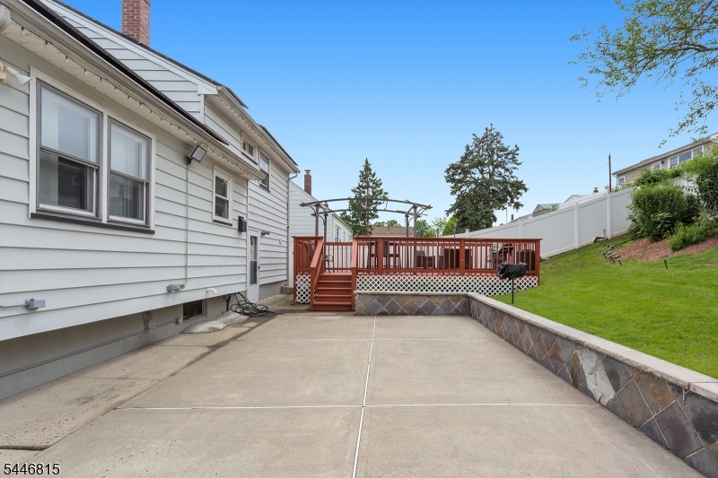 77 Bernice Rd