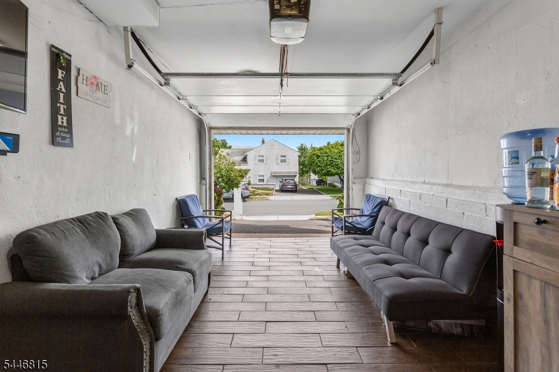 77 Bernice Rd