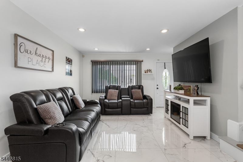 77 Bernice Rd