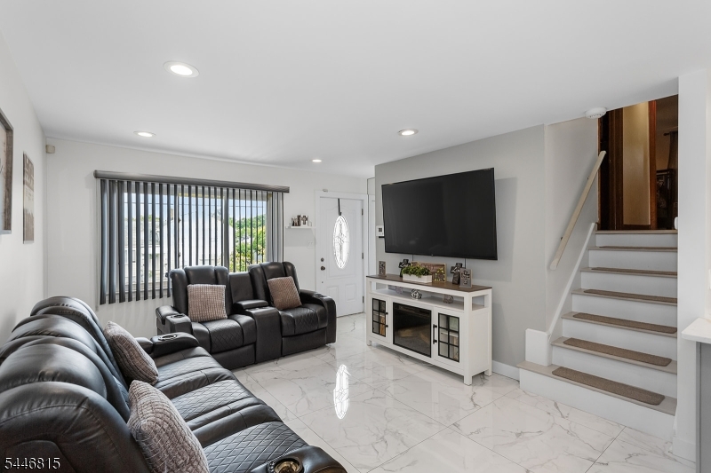 77 Bernice Rd