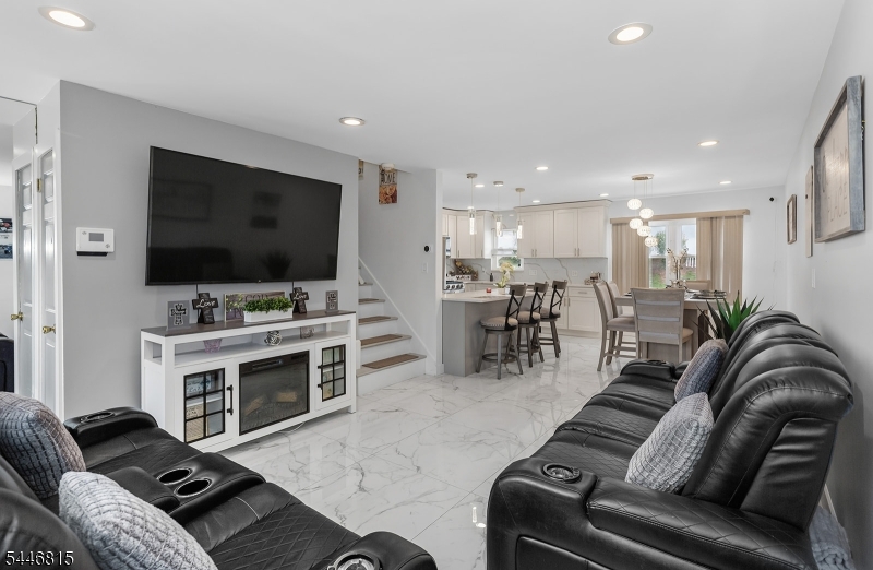 77 Bernice Rd