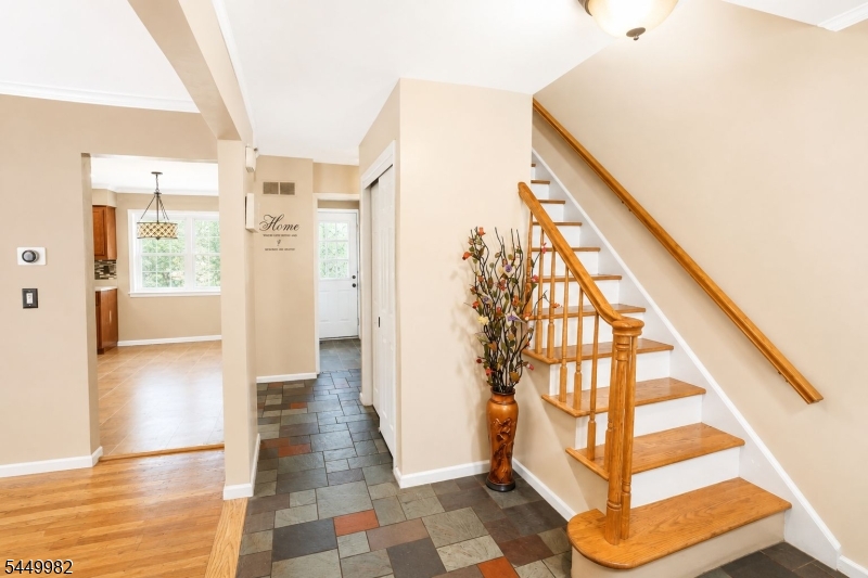 24 WOODLAND TERRACE