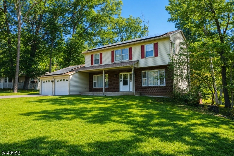 24 WOODLAND TERRACE