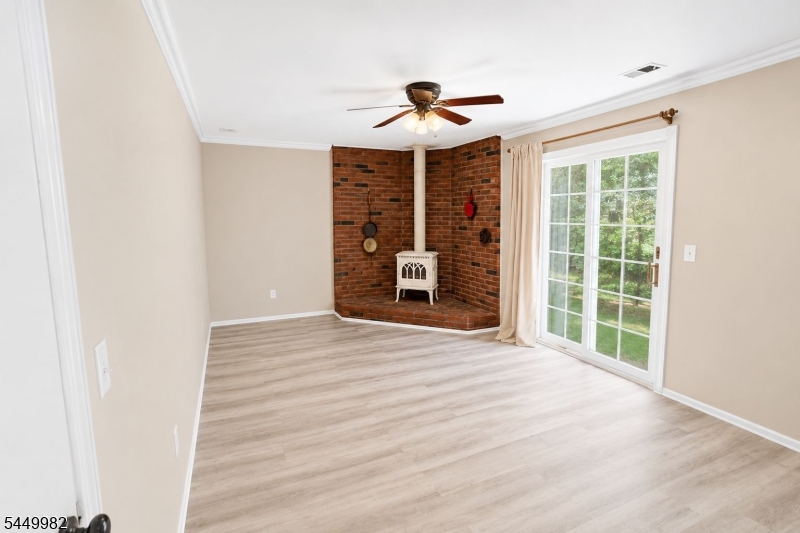24 WOODLAND TERRACE