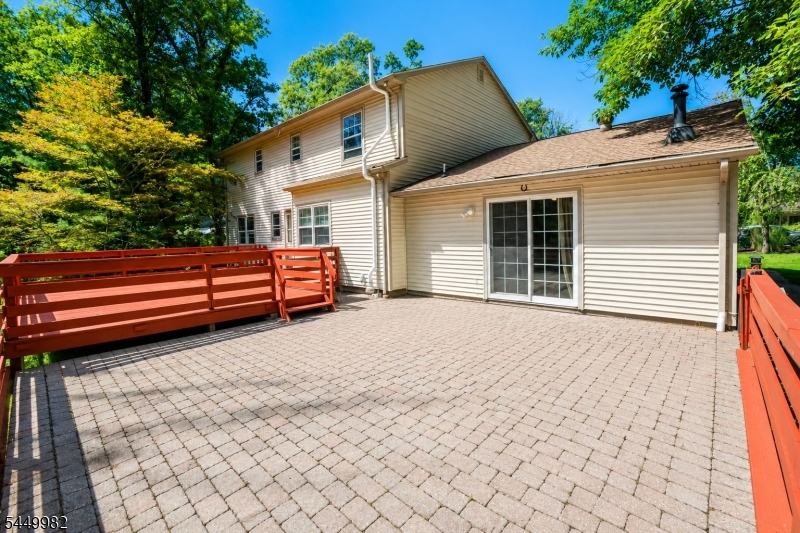 24 WOODLAND TERRACE