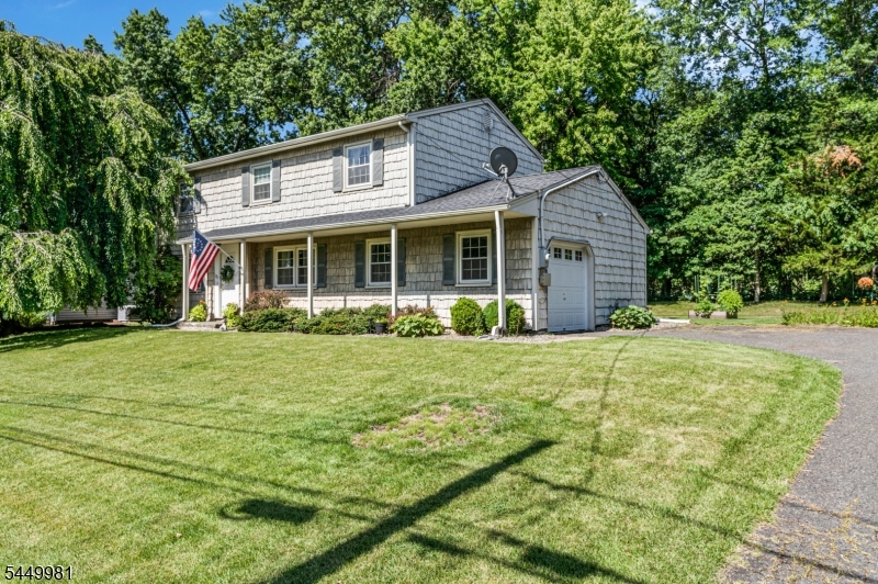 321 Ascot Ln