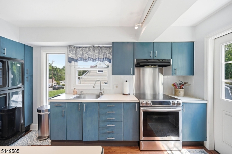 110 Truman Blvd