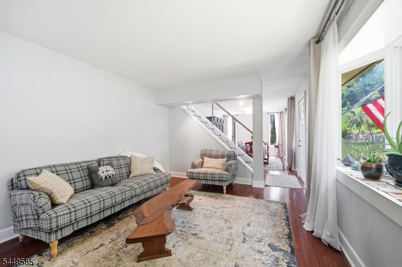 110 Truman Blvd