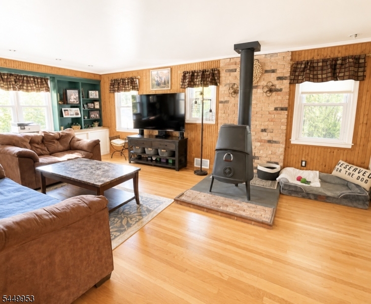 501 Diamond Spring Rd