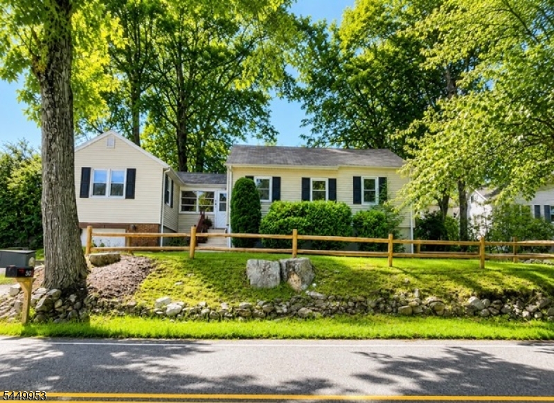 501 Diamond Spring Rd
