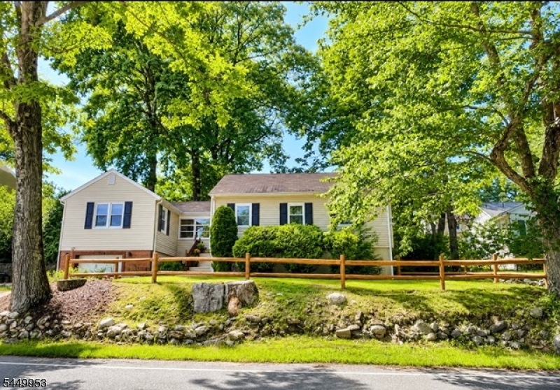 501 Diamond Spring Rd