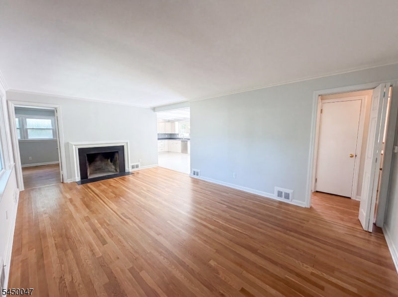 63 Samson Ave