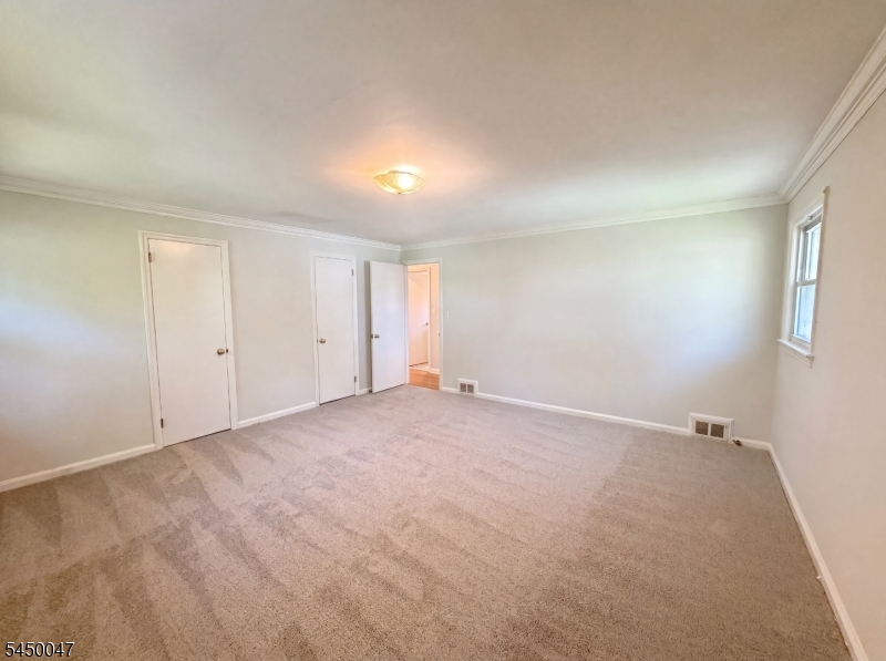 63 Samson Ave