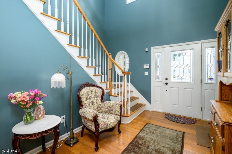 98 Remsen Ave