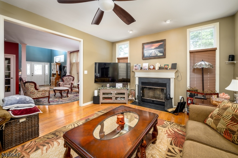 98 Remsen Ave
