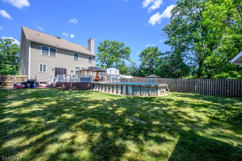 98 Remsen Ave