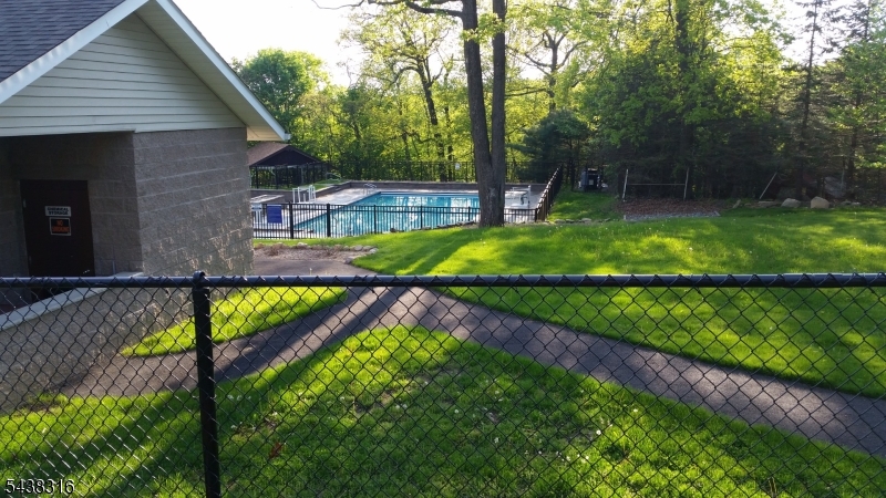 56 Seminole Ave
