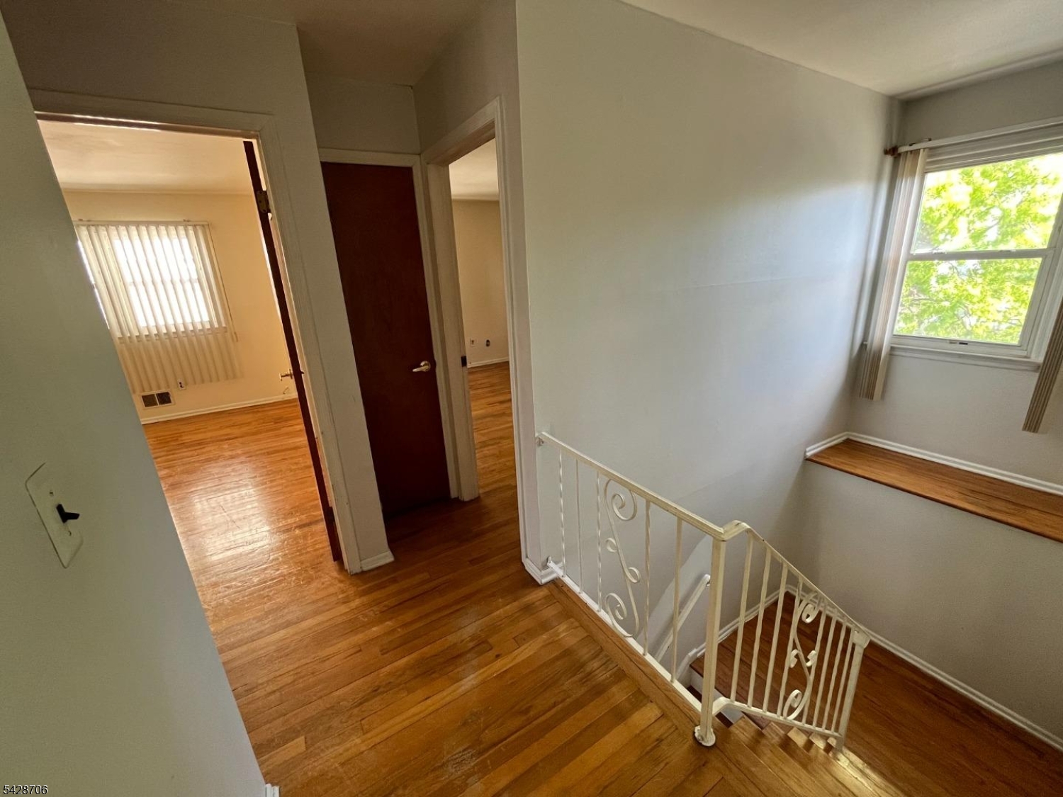 17 Garden Dr