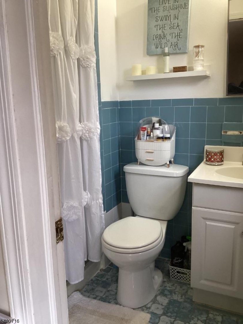 17 Garden Dr
