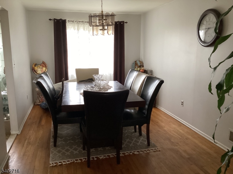17 Garden Dr