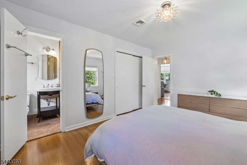 207 Stoughton Ave