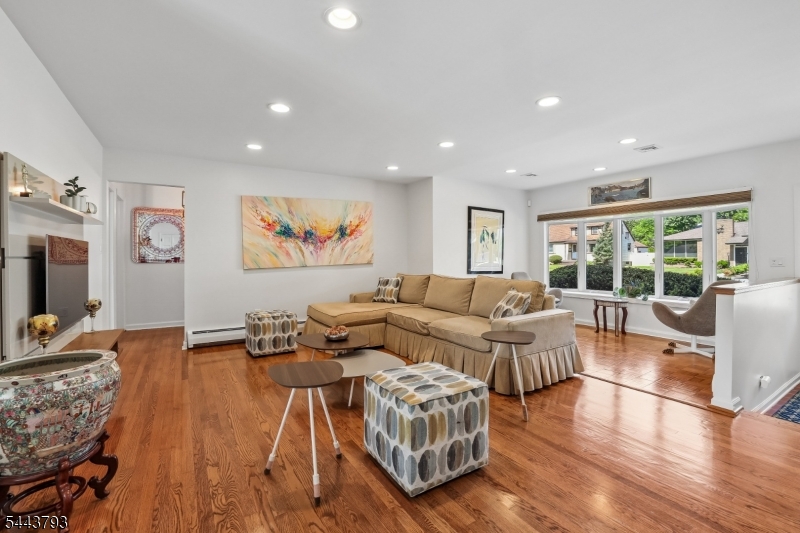 207 Stoughton Ave