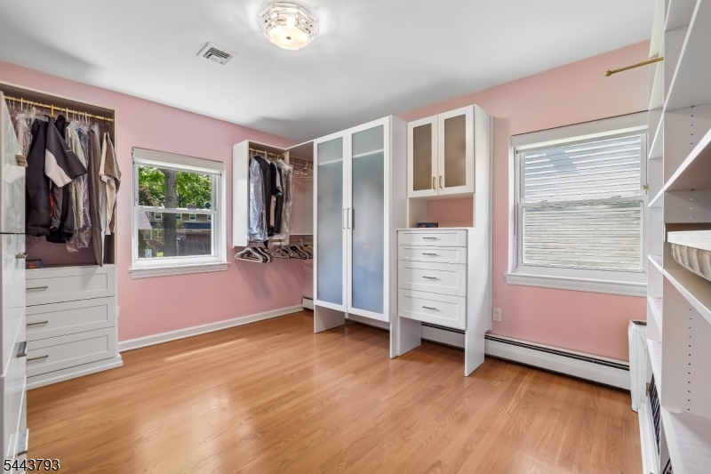 207 Stoughton Ave