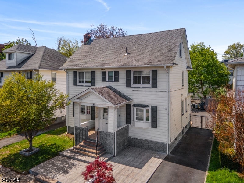 15 Putnam Pl