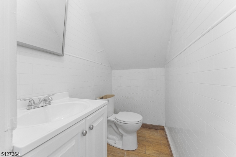 15 Putnam Pl