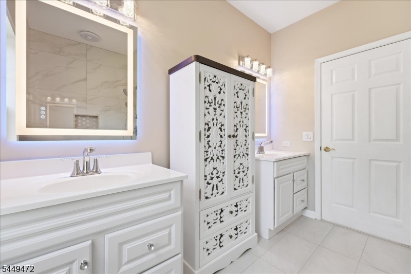 32 Gabriella Cir