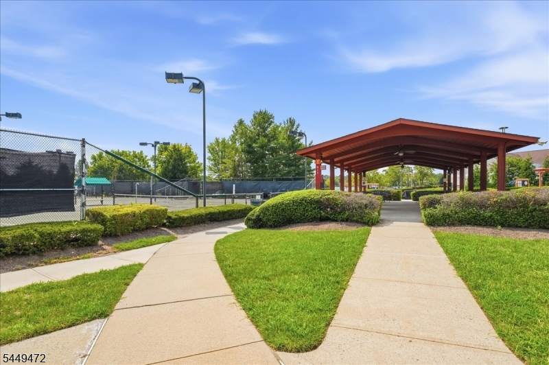 32 Gabriella Cir