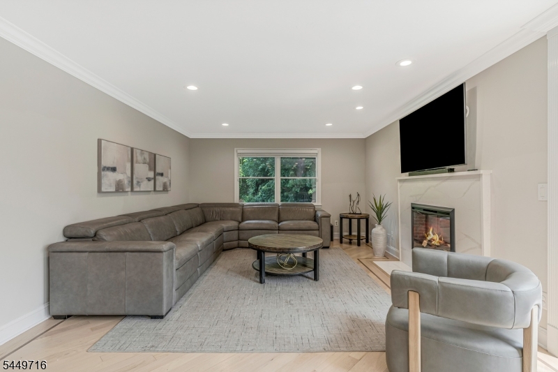 331 Arlington Ave