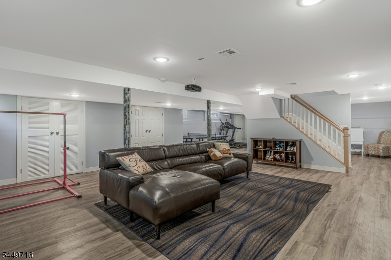 331 Arlington Ave